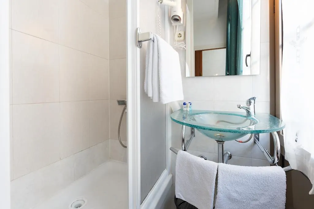 Ciudad Condal Hostal - Paseo De Gracia Barcelona Guest house