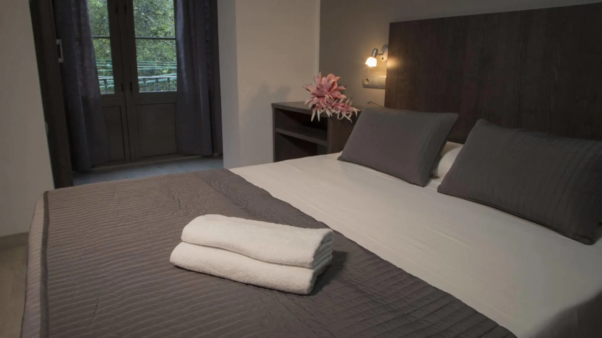 Ciudad Condal Hostal - Paseo De Gracia Barcelona Guest house
