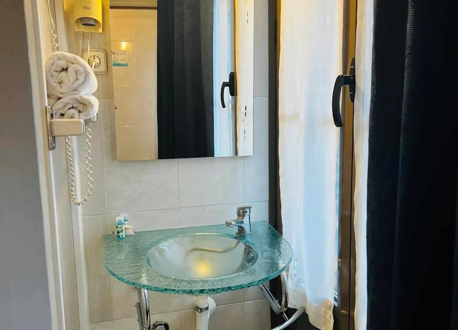 *** Gasthof Ciudad Condal Hostal - Paseo De Gracia Barcelona Spanien