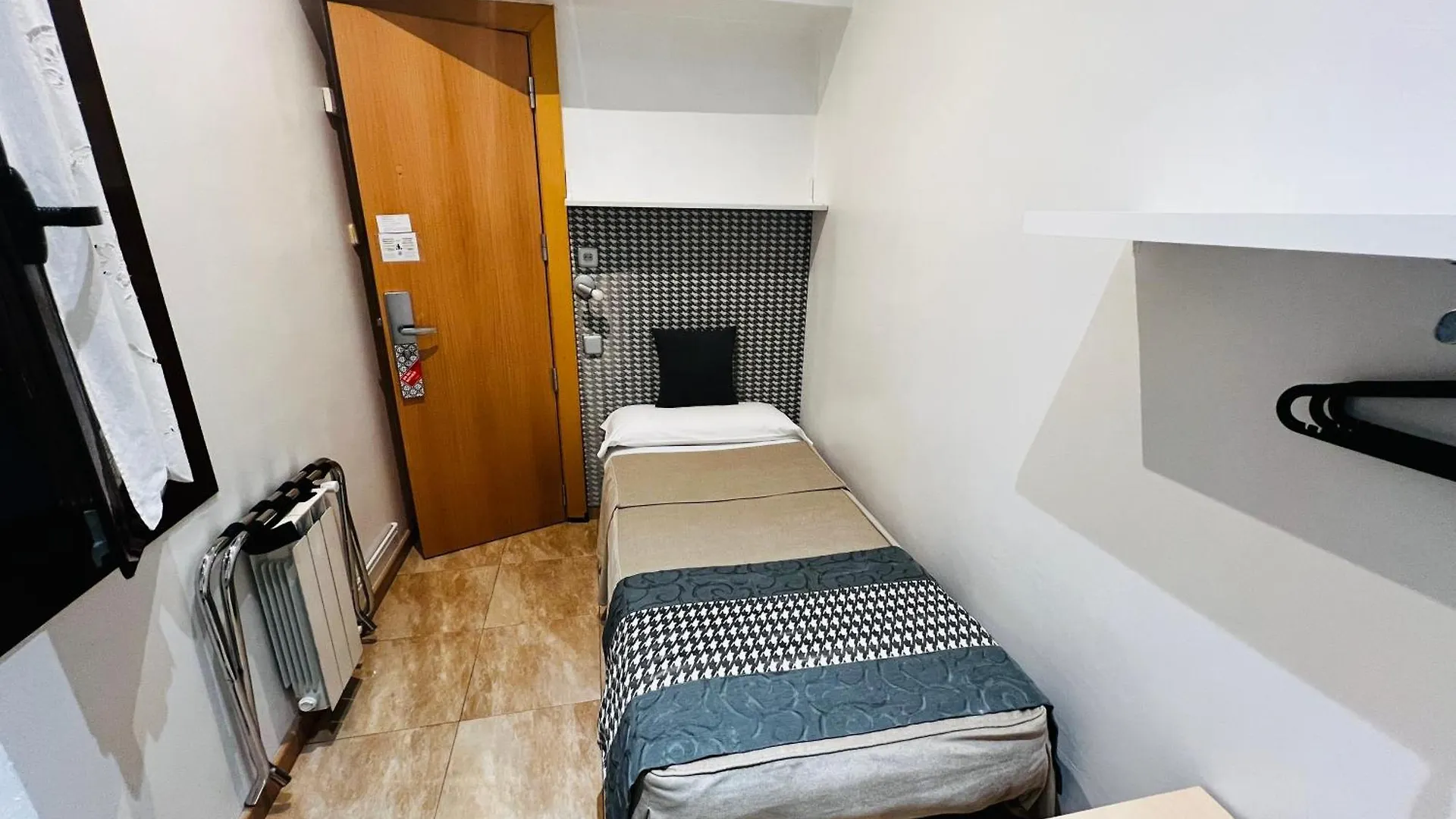 Ciudad Condal Hostal - Paseo De Gracia Barcelona Gasthof