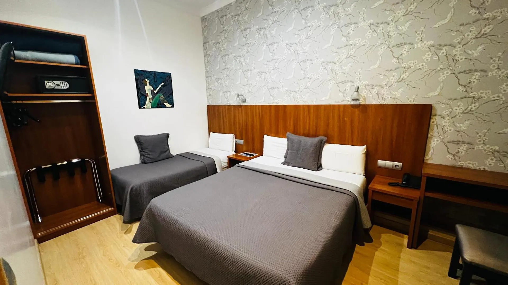 Ciudad Condal Hostal - Paseo De Gracia Barcelona Spanien