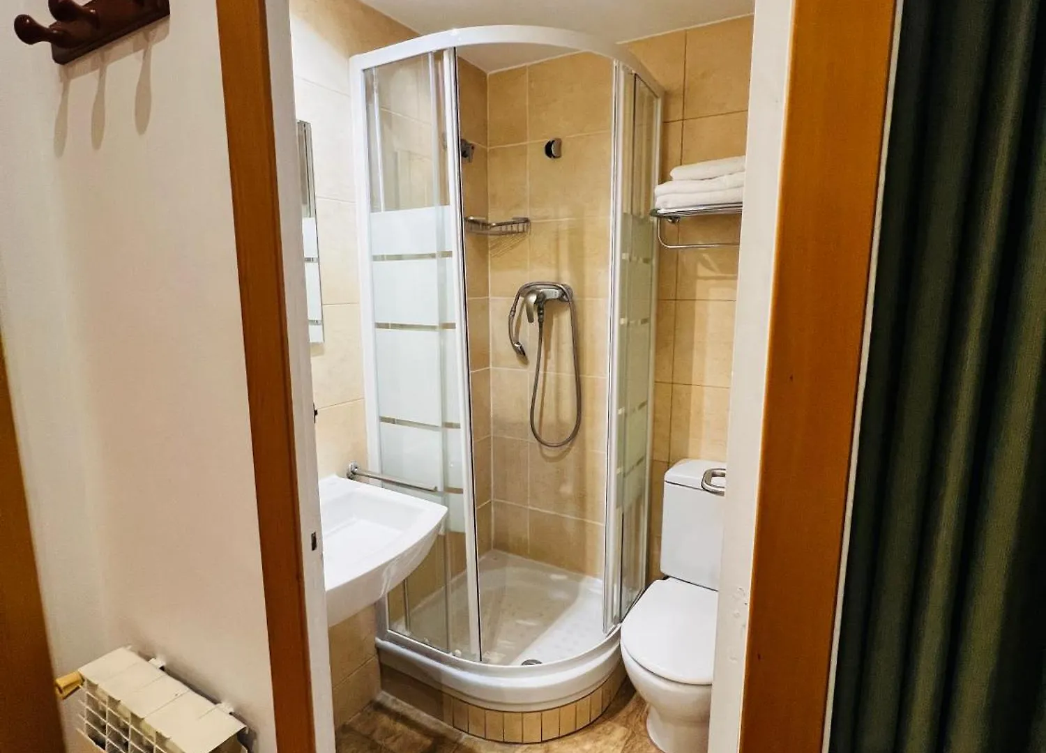 Ciudad Condal Hostal - Paseo De Gracia Barcelona Gasthof