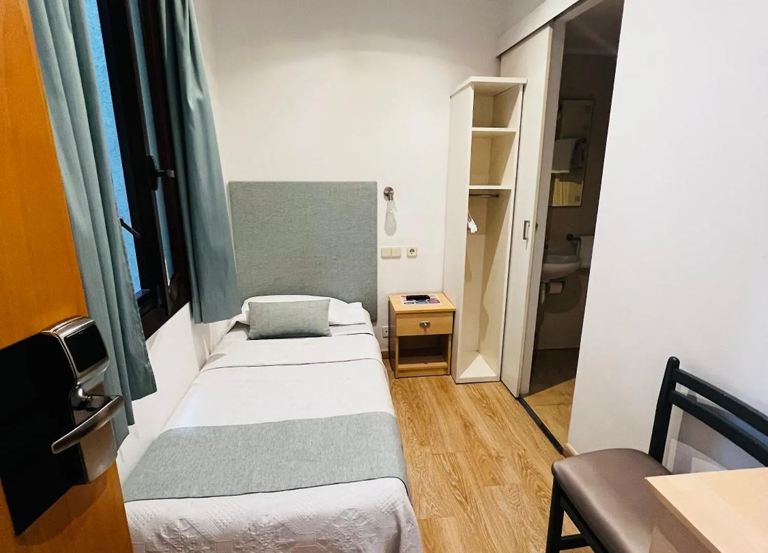 Gasthof Ciudad Condal Hostal - Paseo De Gracia Barcelona