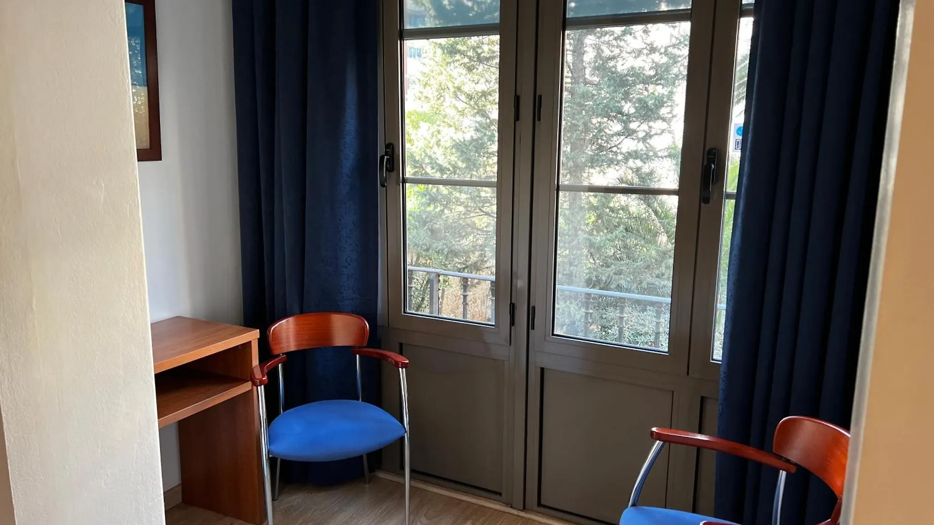 Gasthof Ciudad Condal Hostal - Paseo De Gracia Barcelona