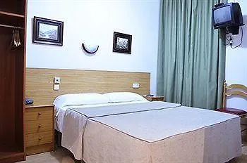 Ciudad Condal Hostal - Paseo De Gracia Barcelona